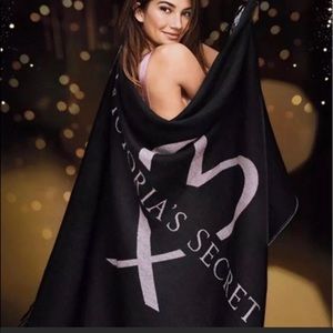 Victoria secret throw blanket
